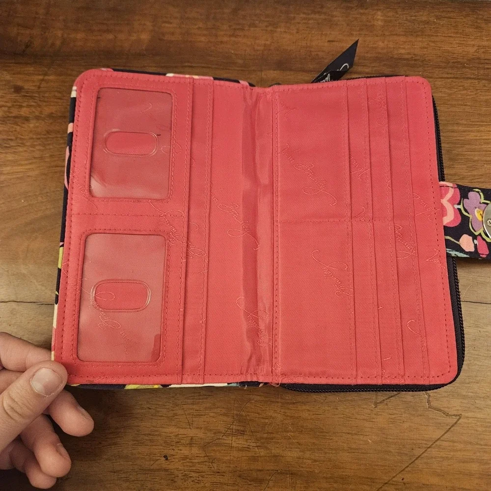 Vera Bradley Ribbons Signature‎ Cotton Turnlock Wallet Zip Around